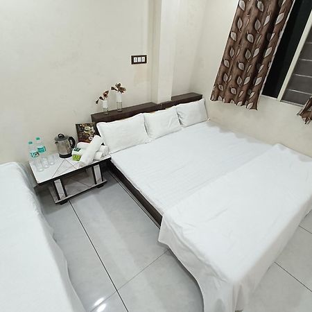Treebo Yatri Grah Kshipra T Hotel Удджайн Екстер'єр фото
