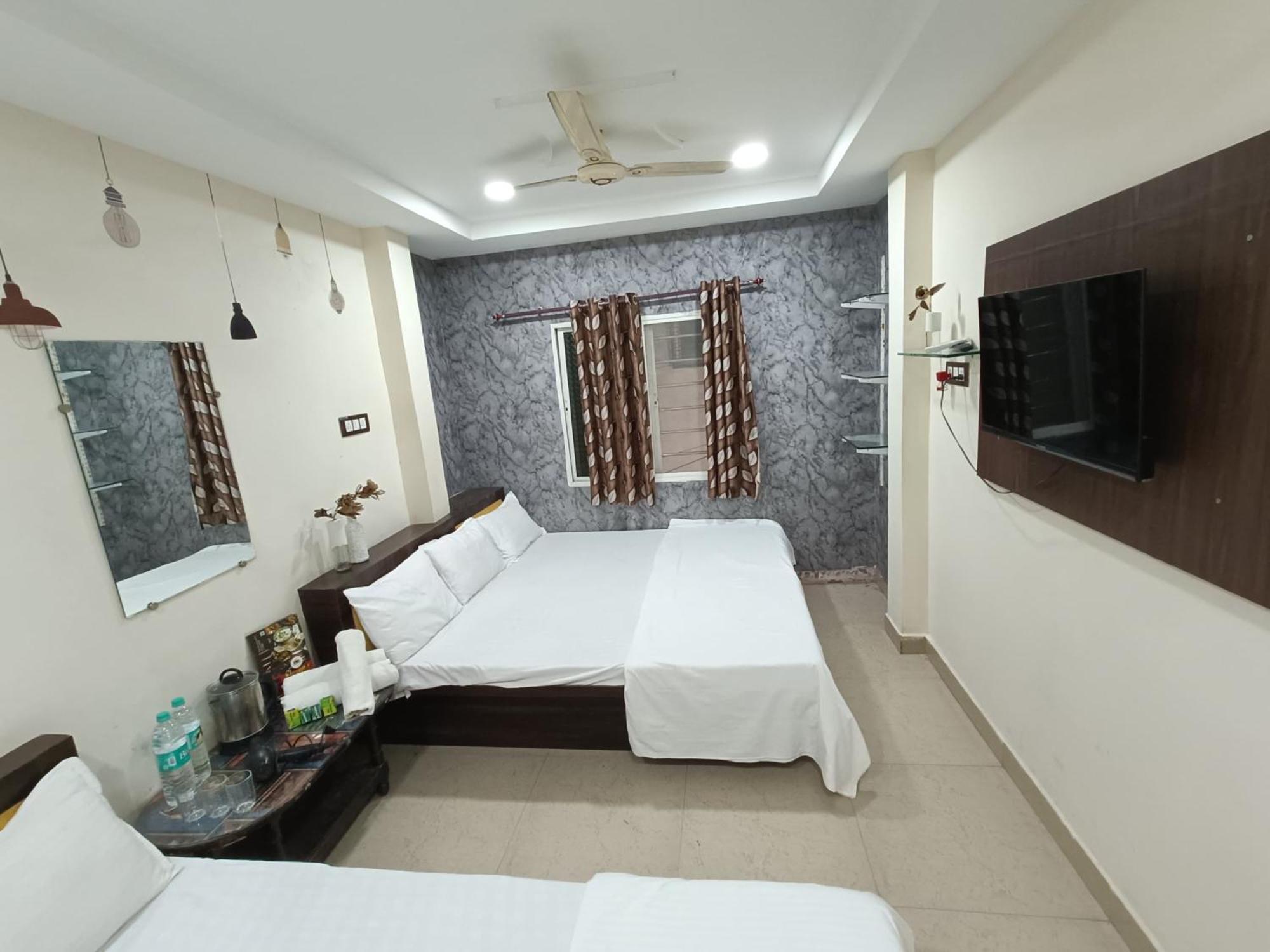 Treebo Yatri Grah Kshipra T Hotel Удджайн Екстер'єр фото
